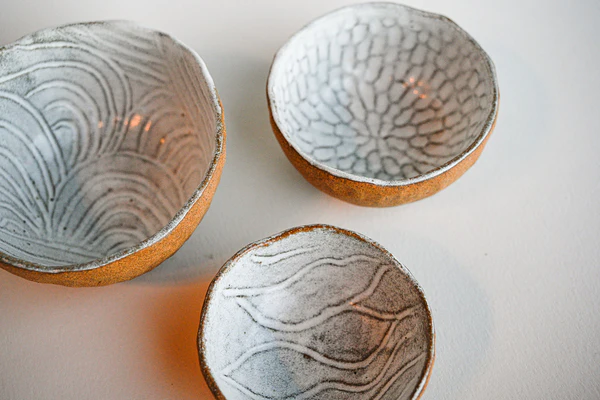 tonlé Textured Ceramic Bowls - Set of 5