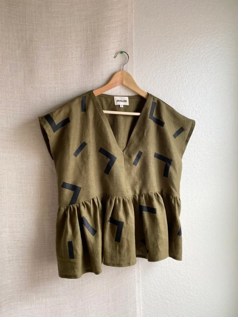 Joolee Designs 100% Linen Silk Screen Design Olive Green Top 