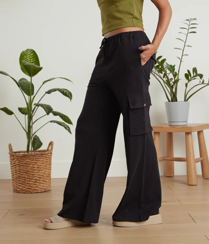 Known Supply Organic Cotton Slub Camino Casual Pant in Black