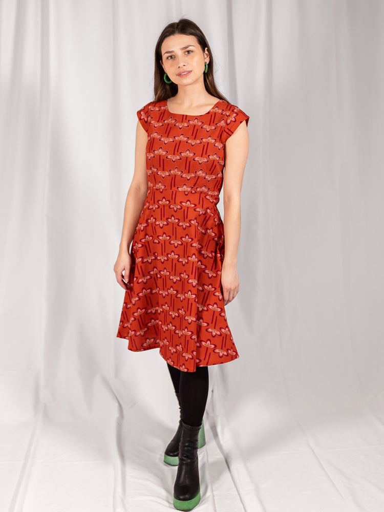 Mata Traders Cotton Marseille Dress in Spiced Coral Mod Daisy 