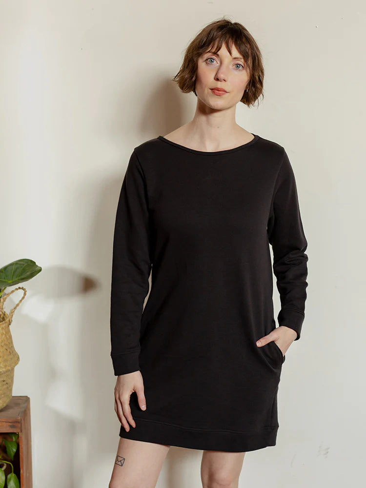 Mata Traders Sweatshirt Dress in Black Loop Knit