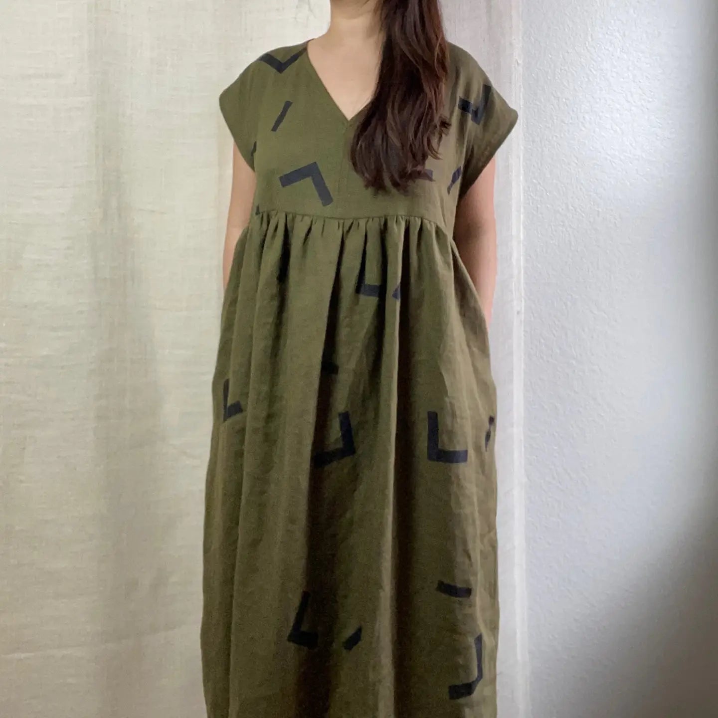 Joolee Designs 100% Linen Silk Screen Design Olive Green Dress S Joolee Designs 100% Linen Silk Screen Design Olive Green Dress S
