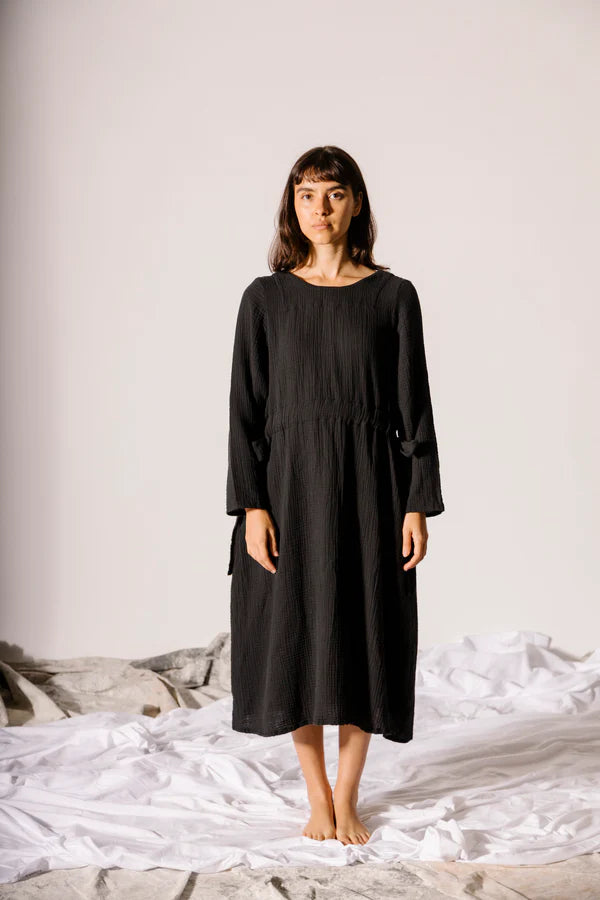 Pamut Apparel Fair Trade Haven Crinkle Gauze Dress in Black XS Pamut Apparel Fair Trade Haven Crinkle Gauze Dress in Black XS
