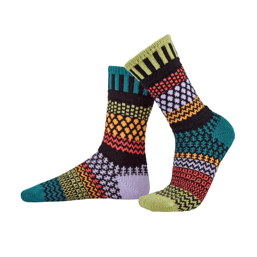 Solmate Socks Mismatched Eco-Friendly Crew Socks - Artichoke