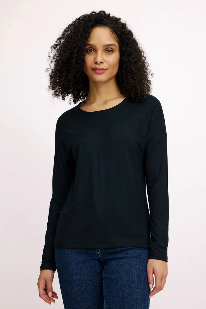 Tranquillo 100 % EcoVero™ viscose by Lenzing Casual Long-Sleeve Tee in Black