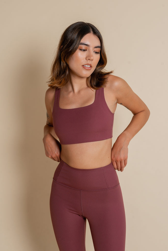 Girlfriend Collective Recycled RIB Knit Tommy Cropped Sports Bra - Goji